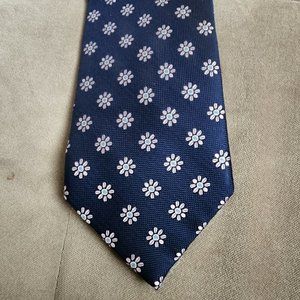 CLUBROOM 100% Silk Neck Tie - Blue/White Petals